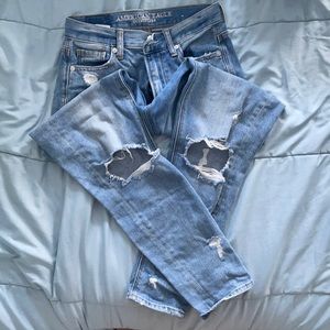 American Eagle Mom Jeans